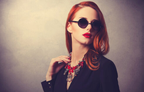 A style redhead women